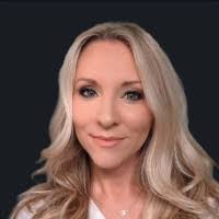 Dana Conlon's Instagram, Twitter & Facebook