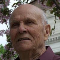 Edward Caron's Instagram, Twitter & Facebook