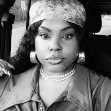 Sheila Hodges's Instagram, Twitter & Facebook