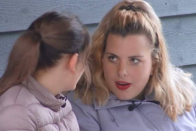 Bizarre beelden: Valentijne laat volledige transitie zien aan Roma -  LoveReality