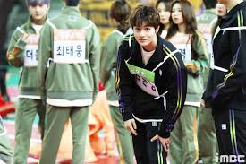 He went under the knife for a nose job, double eyelid surgery and other procedures which have changed his looks. The Seoul Story On Twitter Look At The Height Difference Between Sf9 Rowoon And All The Girls Standing Behind Him Sf9official 8 Ohmygirl April Dspmedia Https T Co Emew9kndv8