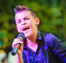 Българчето мултиинструменталист Леон Даниел