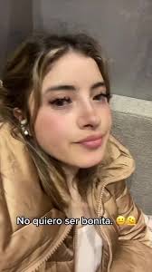 Este Domingo Parece viernes con V de Vieron Quien Está Bien Guapa El Día De  Hoy ! #parati #lima #hablandohuevadas #badbunnyfans #viral #2023 #goviral