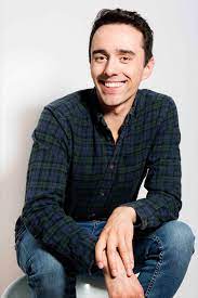 Pagesbusinessesmedia/news companyguia teatrosvideosmiguel raposo fala de prémio actor guia dos teatros 2020 miguel. Miguel Raposo Elite Lisbon