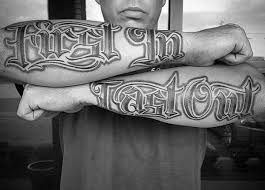 Realistic temporary tattoos for women lion skull skeleton king gangster robot arm moon star lotus feather wolf whale sunflower infinity anchor pirate compass spider cross angel wings sword rose flower turtle totem maori lovely paws tribal eye summer style. 50 Old English Tattoos For Men Retro Font Ink Design Ideas