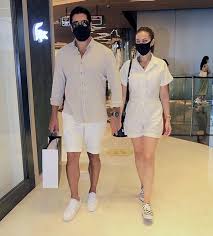 Fahriye Evcen Kimdir Fahriye Evcen Hayati Ve Biyografisi