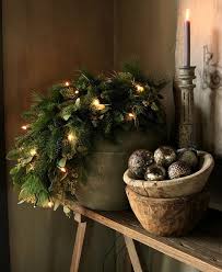 Und vielleicht hat das auch etwas gutes. Weihnachtstrends 2019 2020 Farben Designs Und Ideen Interieur Weihnachten Dekoration Natural Christmas Decor Christmas Trends Rustic Christmas