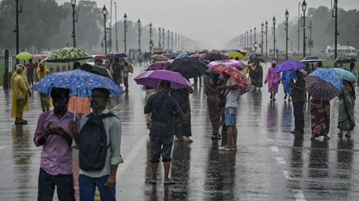 दिल्ली में कब तक होगी बारिश? मौसम विभाग ने बताया देशभर का हाल; जगह-जगह लगा जाम, जानें स्कूलों का हाल - India TV Hindi