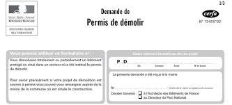 Si la bâtisse à détruire n'a jamais fait l'objet d'un permis de construire, vous n'avez ainsi pas besoin d'un permis de démolir pour sa destruction. Permis De Demolir Jurisurba