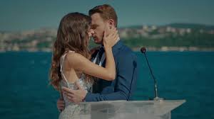 Due to circumstances, serkan and eda will have to pretend to be engaged. Sen Cal Kapimi Staffel 1 Folge 1 Deutsch Stream German Glavfilm Com