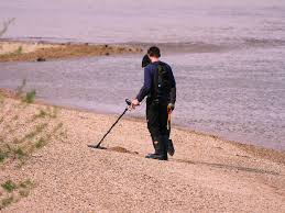How does a metal detector work? What Do Metal Detectors Detect Metal Detector Quest Treasure Hunting With The Right Gear