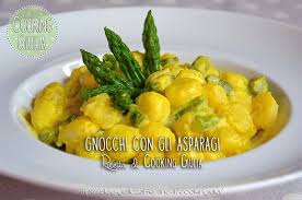 Jun 23, 2021 · ed è da questa sfumatura che trae origine il nome zafferano: Gnocchi Con Asparagi Ricetta Facile E Veloce Primo Piatto Asparagi