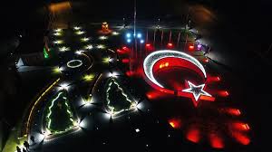 1 day ago · sosyal medyada paylaşım yapmak isteyenler 15 temmuz görselleri ve fotoğrafları araştırılıyorlar. Al Bayragin Rengini Gece Karanligiyla Butunlestiren 15 Temmuz Aniti