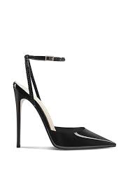 Generally, credit card applications trigger hard inquiries on your credit report, which, unlike soft inquiries, can affect your credit score. The Executive Sandal Noir Femme La