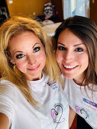 What a perfect way to start a day✨🥰 #kccoffeecoach #drshinekc  #breathworkhealing #innersanctuary #retreatlife #sacredspace  #emberandshineretreats