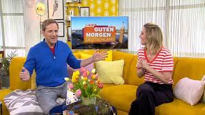 Familie und freunde gaben ihm das letzte geleit. Uberraschung Bei Guten Morgen Deutschland Moderator Lasst Karnevalsbombe Platzen