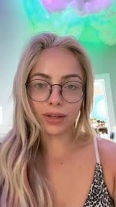 Margo Martin! Hello everyone. Fight Night.😍❤️🇺🇸