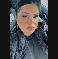 Betty Ochoa's Instagram, Twitter & Facebook