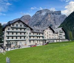 Where to Stay in the Dolomites: 7 Best Areas & 23 Best Hotels