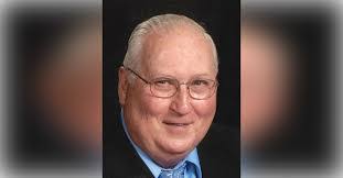 Robert Bowlin's Instagram, Twitter & Facebook