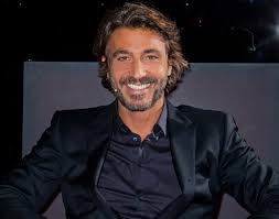 See more ideas about monica cruz, italian men, churritos. Daniele Liotti In Duisburg La Storia Vera Di Un Poliziotto Il Giornale Off