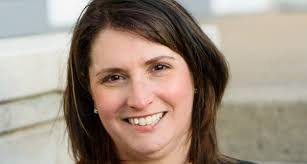 Lisa Weatherhead's Instagram, Twitter & Facebook