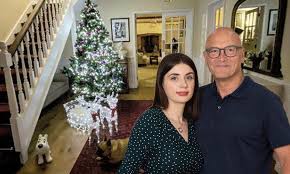 Gregg Wallace 56 Unveils His Cosy Christmas Decorations Daily Mail Online «my christmas break is creeping ever closer and i have some projects to attend to. gregg wallace 56 unveils his cosy