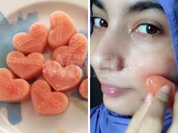 Sapu bahan tersebut pada kulit muka dan biarkan selama 20 minit. Gadis Ini Kongsi Rahsia Kulit Wajah Jadi Cantik Cerah Licin Guna Ais Kiub Tomato Mingguan Wanita