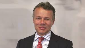 Jupiter's Slendebroek confronts outflows and gender pay gap