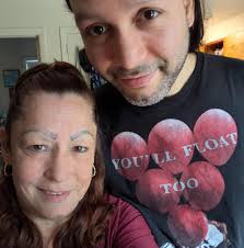 Michael Jackson's Silent Clapback Was Pure Business Genius In 2005, Eminem  dropped a diss track aimed at Michael Jackson, mocking his legal troubles  and plastic surgeries in the music video for Just