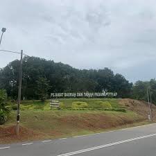 Jalan hospital,, kuala nerang, 06300, malaysia. Kompleks Pejabat Daerah Dan Tanah Padang Terap Bt Gedong Jalan Hospital Kuala Nerang 70 Visitantes