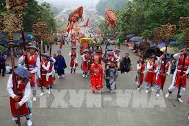 Ngày giỗ tổ hùng vương hay lễ hội đền hùng là ngày quốc lễ của việt nam. Giá»— Tá»• Hung VÆ°Æ¡ng Lá»… Há»™i Ä'á»n Hung Co Nhá»¯ng Hoáº¡t Ä'á»™ng Vui ChÆ¡i Gi