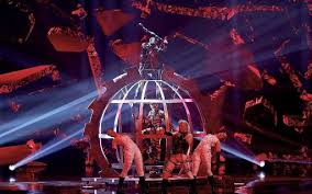 Quirky and colourful band named 'daði og gagnamagnið' perform this upbeat song as they represent iceland in the eurovision song contest 2021. Netherlands Wins Eurovision Iceland Madonna Bring Palestine Messages To Show The Times Of Israel