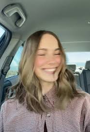 alyssa (@alyssa.lange)