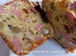 Recette Cake Sale Aux Saucisses De Strasbourg Et Courgettes En Video Recette Saucisse De Strasbourg Recette Cake Cake Sale