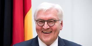 He became federal minister of defence in the grand coalition cabinet of angela merkel on 22 november 2005. Bundesprasidentenwahl Die Sussichtslosen Konkurrenten Von Frank Walter Steinmeier Kolner Stadt Anzeiger