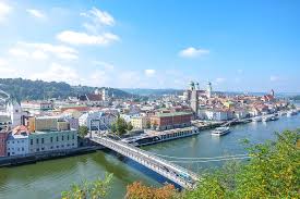 Your guided walk along the town's narrow streets takes . 15 Pleasant Things To Do In Passau Germany Penguin And Pia