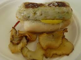 Preparare le chips è davvero semplice: Hot Dog Di Branzino Arrosto Ripieno Di Ricci Di Mare Mangiare Bene