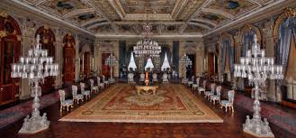 قصر دولمة بهجة في اسطنبول تركيا ادويت