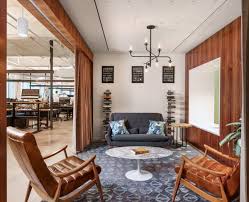 Tour Dropbox S Luxe Austin Office Which Has Its Own Gym And Music Room Office Inspiration Workspaces Creative Office Space Office Design