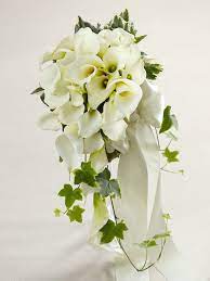 Pin By Something Floral On Bouquet Calla Lilies Kally Lilii Calla Lily Bouquet White Calla Lily Bouquet Flower Bouquet Wedding