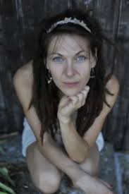 JULIE ETTABAÂ/Chanteuse/Percussioniste/Musique-du-monde/- Eclosion13