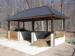 Clever And Attractive Composting Space Horse Manure Horse Manure Composting Manure Composting