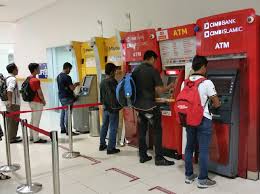 Bagaimanapun, waktu operasi harian bagi semua terminal layan diri termasuk atm akan dihadkan dari pukul 7 pagi hingga 10 malam sepanjang tempoh pkp ini. Operasi Mesin Atm 7 Pagi 10 Malam Bnm