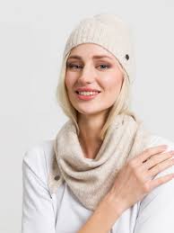 Mix & match: scarves, hats & more