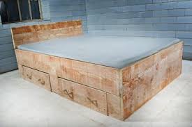 Baubohlen Bett Sannes Mit Schubladen Bauen Mit Holz Bett Mit Schubladen Schublade Selber Bauen