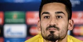 İlkay gündoğan 1990 yılında almanya'nın gelsenkirchen kentinde işçi bir ailenin çocuğu olarak dünyaya gelmiştir. Ilkay Gundogan Kimdir Yeni Akit