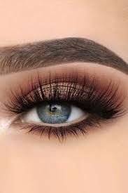 To make a sheer or less pigmented eyeshadow appear more vibrant on your eyelid, blend a white eyeliner pencil over your. 240 Machiaj Ideas Machiaj Idei Machiaj Machiaj Ochi