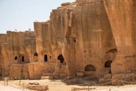 Necropolis, in archaeology, an extensive and elaborate burial place of an ancient city. That The World May Know Necropolis Definition