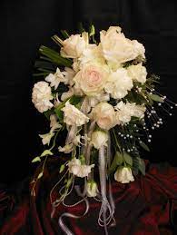 See more ideas about wedding bouquets, wedding, mod wedding. 1940 S Style Bridal Bouquet Garden Roses Carnations Orchids Cascade Bridal Bouquet Http Www Appleblos Cascading Bridal Bouquets Bridal Bouquet Bouquet